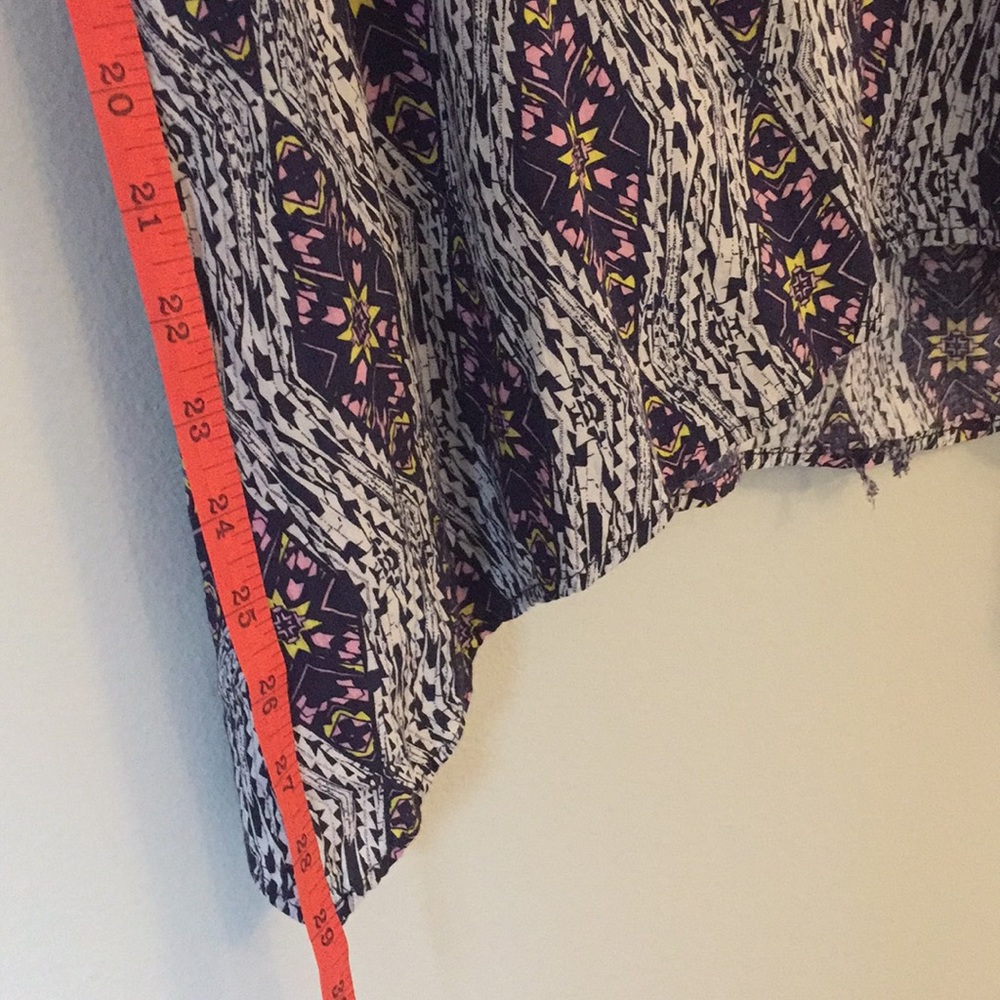 Patterned tank - Picture 7 of 7